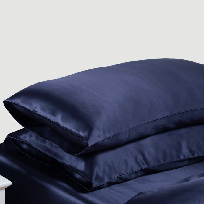 8 Reasons Why You Need a Silk Pillowcase (like, yesterday)